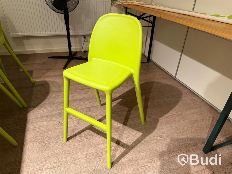 Kalasrum 2 - 14 stol IKEA Urban samt 2 bord samt avlastningsbord