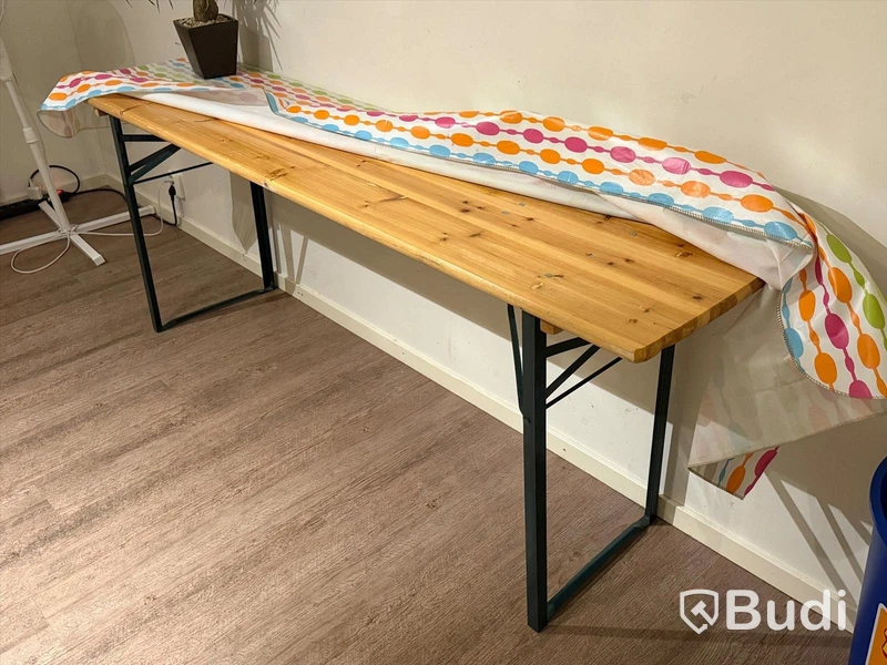 Kalasrum 3 - 15 stol IKEA Urban samt 2 bord samt avlastningsbord