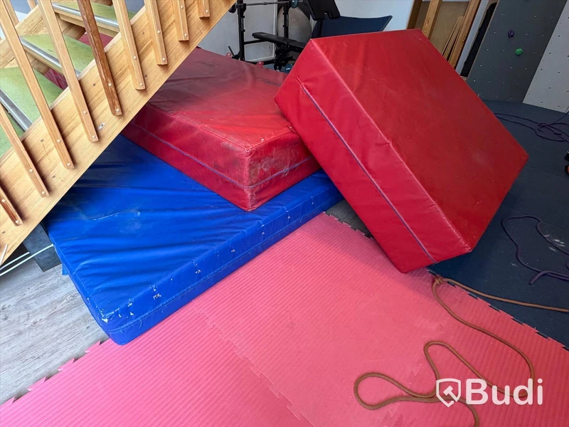 Gymnastics mats, 3 pcs