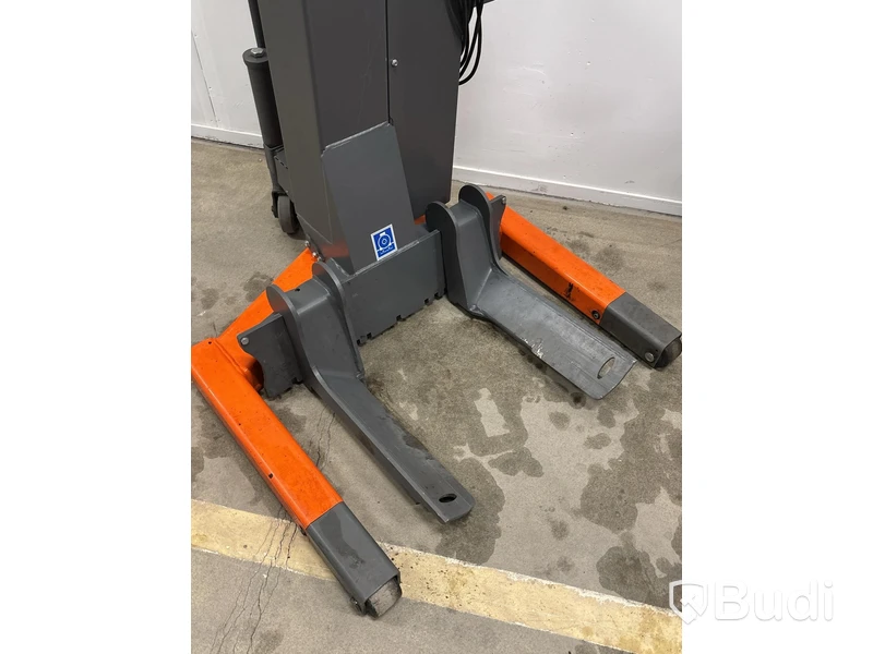 Mobil billyft 4 st Finkbeiner EHB 1003, mobila lyftar på hjul tot. 12 ton, inkl.  8 st. Pallbockar Stertil Koni, JS-H8F, 8,5 ton