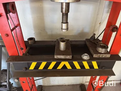 Hydraulisk verkstadspress Mega KP-30A | 30 t
