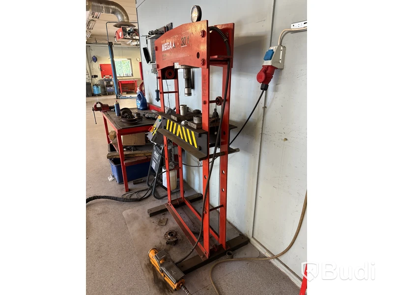 Hydraulisk verkstadspress Mega KP-30A | 30 t