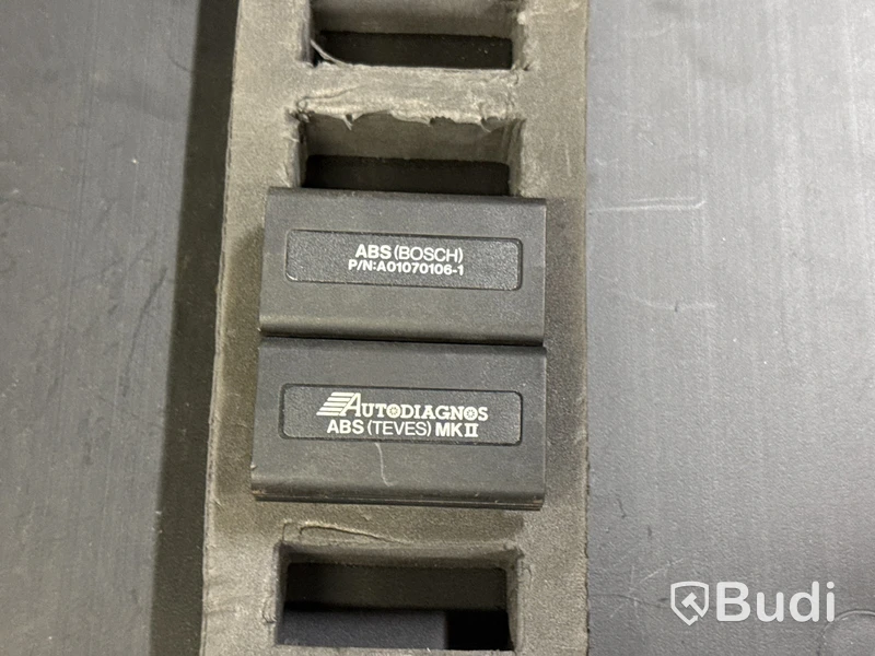 Autodiagnos ABS-case med kablar