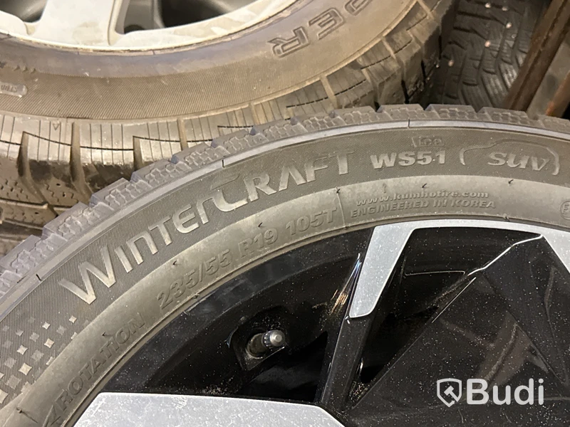 4 st vinterhjul Kumho 235/55 R19 105T | Hyundai Ionic 5