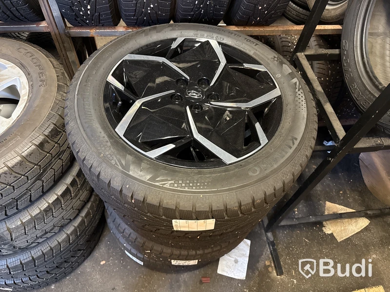 4 st vinterhjul Kumho 235/55 R19 105T | Hyundai Ionic 5