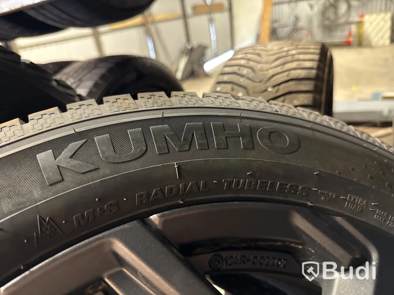 4 st vinterhjul Kumho Wintercraft 215/60R17 | Hyundai Kona