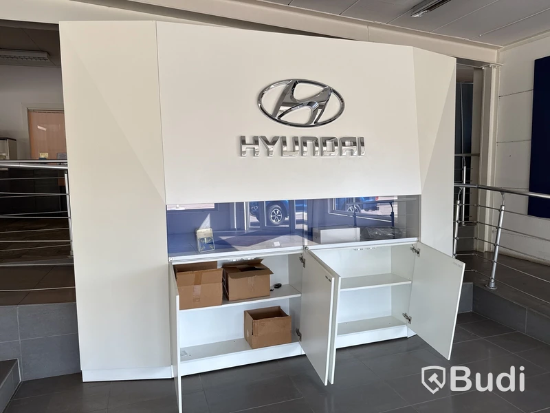 Displayinredning, broschyrställ m.m Hyundai