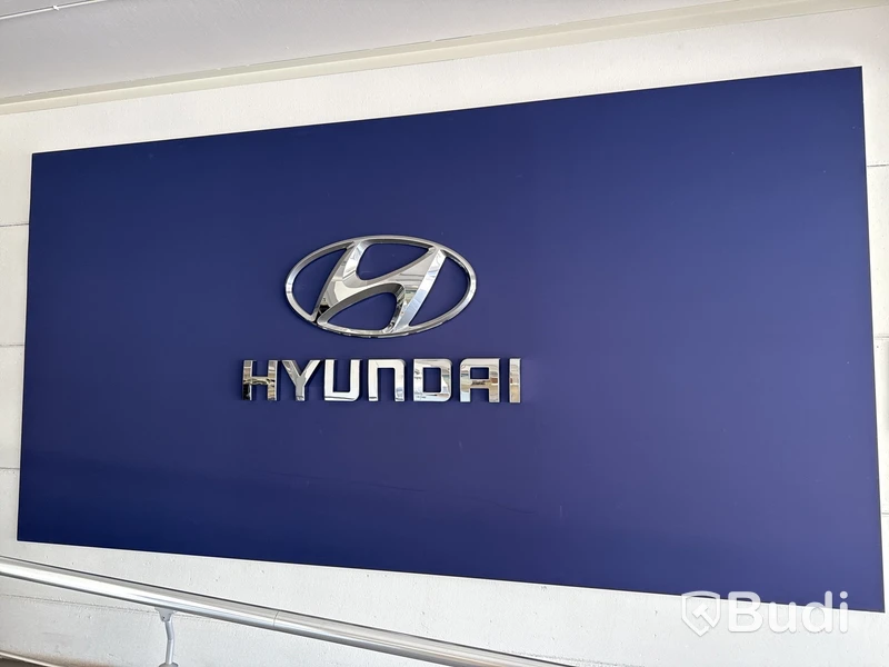 Displayinredning, broschyrställ m.m Hyundai