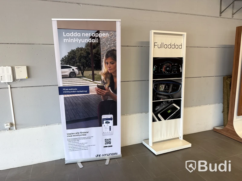Displayinredning, broschyrställ m.m Hyundai