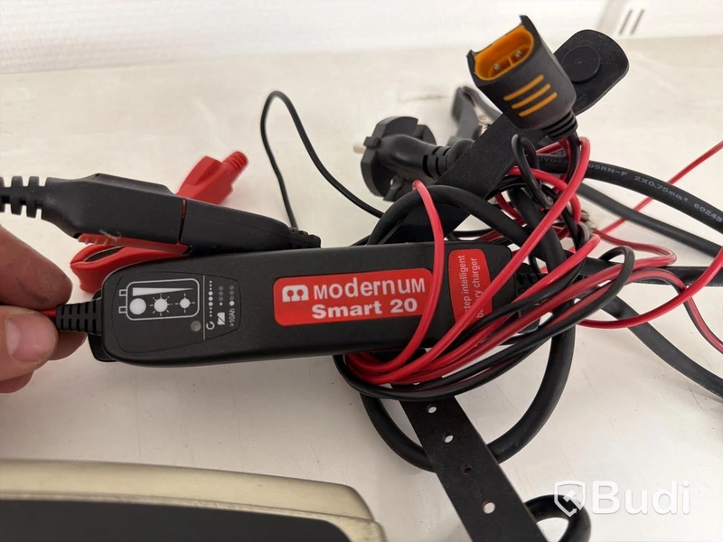 3 st batteriladdare