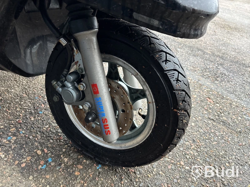 Lätt motorcykel Baotian BT125T-9, -2005 (rep-objekt)