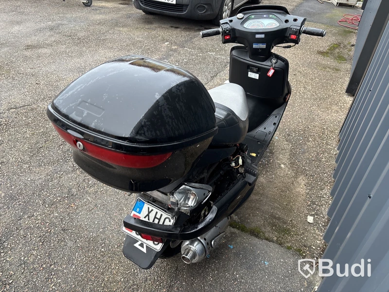 Lätt motorcykel Baotian BT125T-9, -2005 (rep-objekt)