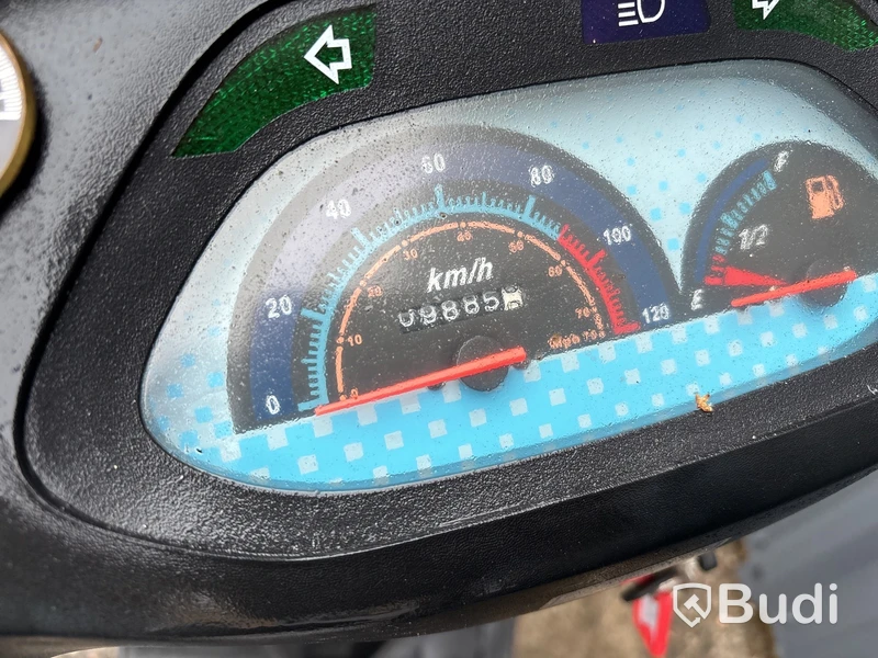 Lätt motorcykel Baotian BT125T-9, -2005 (rep-objekt)