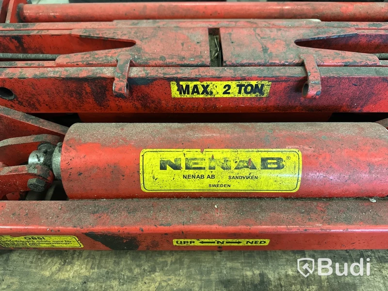 Golvlift NENAB 2 ton