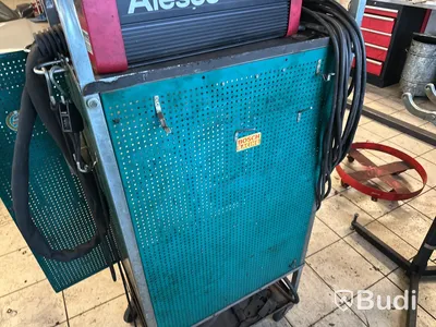 Induktionsvärmare Alesco A80 samt verktygsvagn med verktyg
