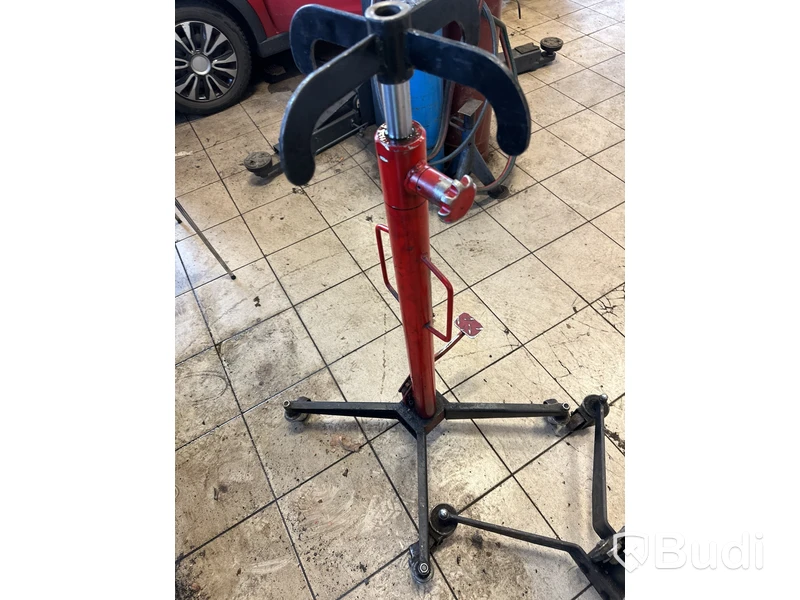 Motorlyft och 2 st. växellådslyftar