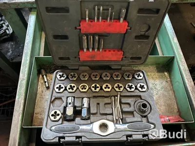 2 st arbetsbänkar i metall B 1500 mm