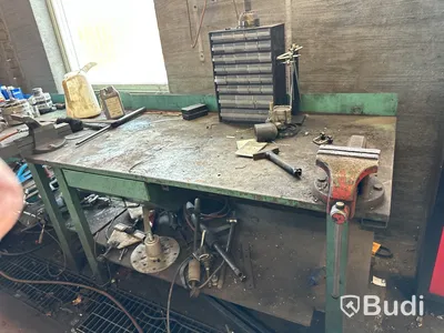 2 st arbetsbänkar i metall B 1500 mm
