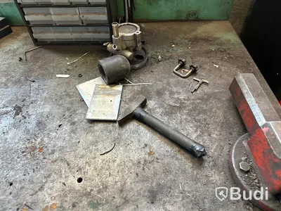 2 st arbetsbänkar i metall B 1500 mm