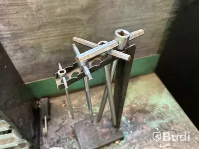 2 st arbetsbänkar i metall B 1500 mm