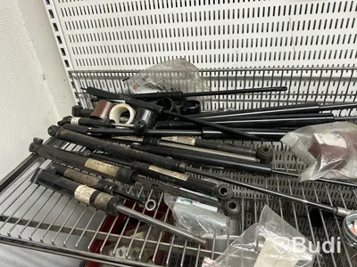 Hyllsektioner med reservdelar släp & husvagn