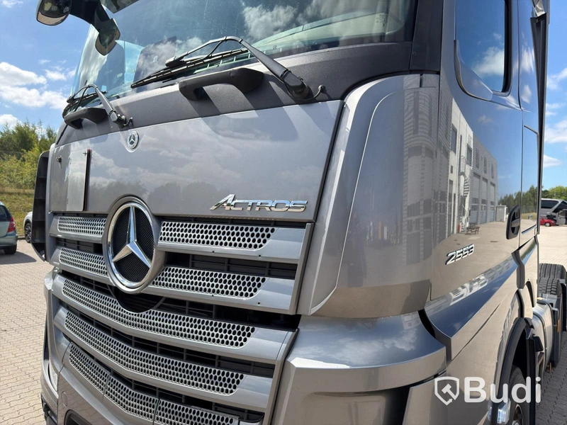 Dragbil Mercedes-Benz 963-4-C ACTROS -2019
