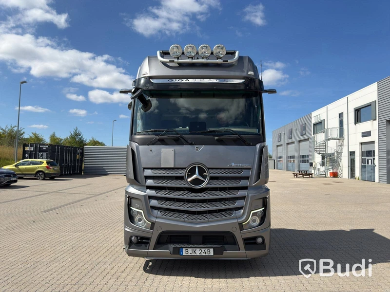 Dragbil Mercedes-Benz 963-4-C ACTROS -2019