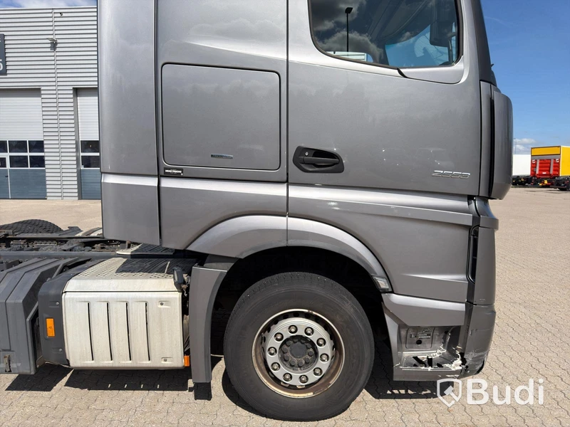 Dragbil Mercedes-Benz 963-4-C ACTROS -2019