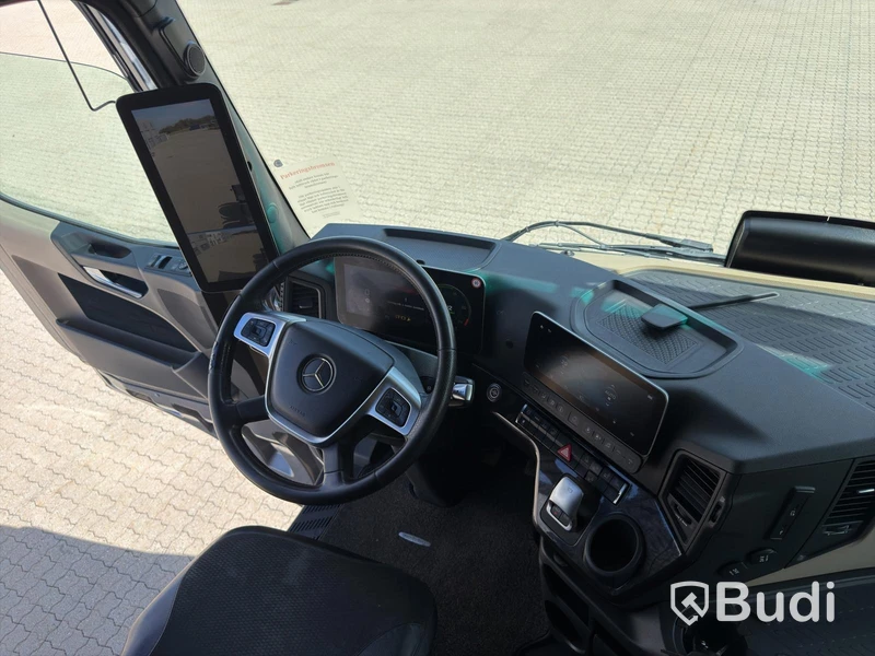 Dragbil Mercedes-Benz 963-4-C ACTROS -2019