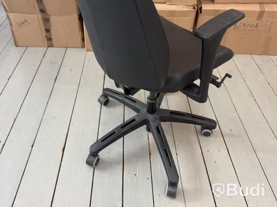 3 st kontorsstolar HÅG H04  & 2 st IKEA VOLMAR kontorsstolar