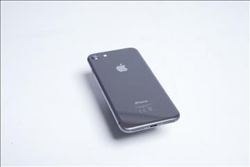 iPhone 8 - 64 GB, 95 procent batterihälsa, Apple.