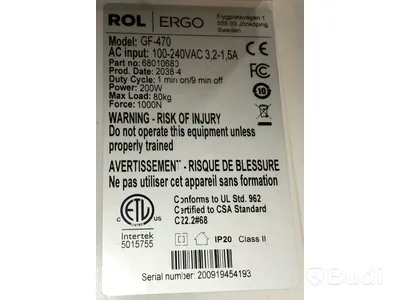 Elektriskt höj- och sänkbart skrivbord vit.