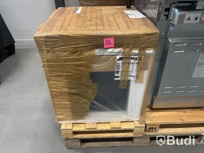 Termoventilerad ugn Smeg 60 cm Svart Linea SFP6101TB3