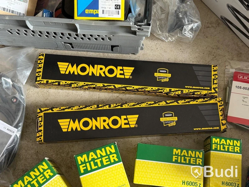Lot of car spare parts, various makes