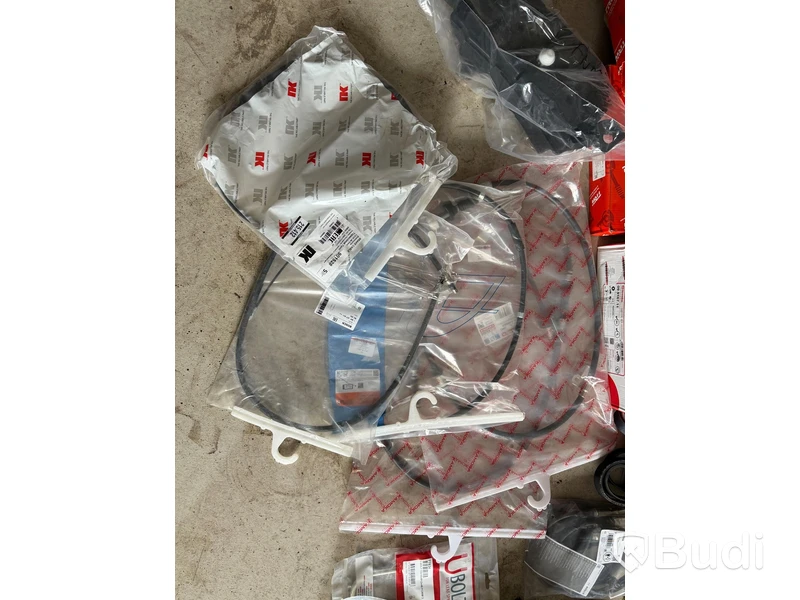 Lot of car spare parts, various makes