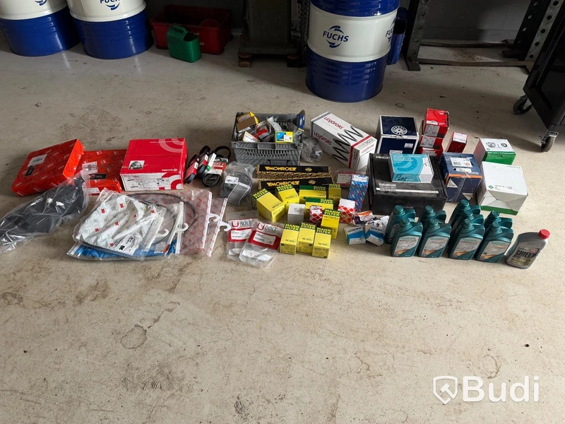 Lot of car spare parts, various makes