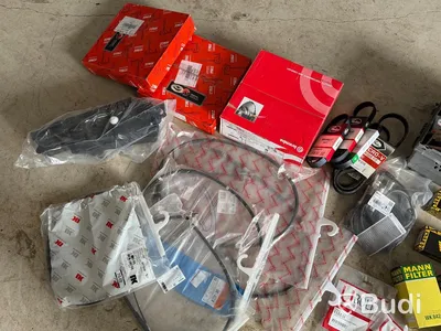Lot of car spare parts, various makes