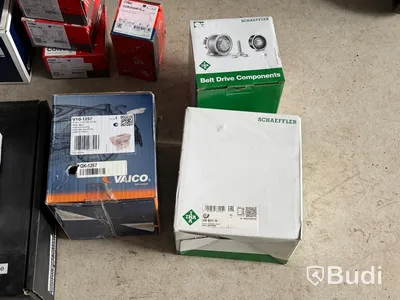 Lot of car spare parts, various makes
