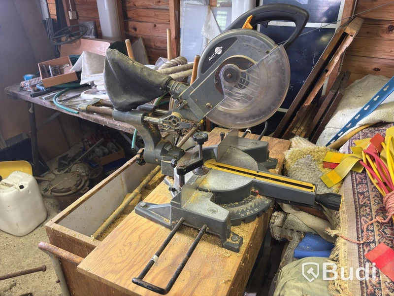 Red Tools mitre saw