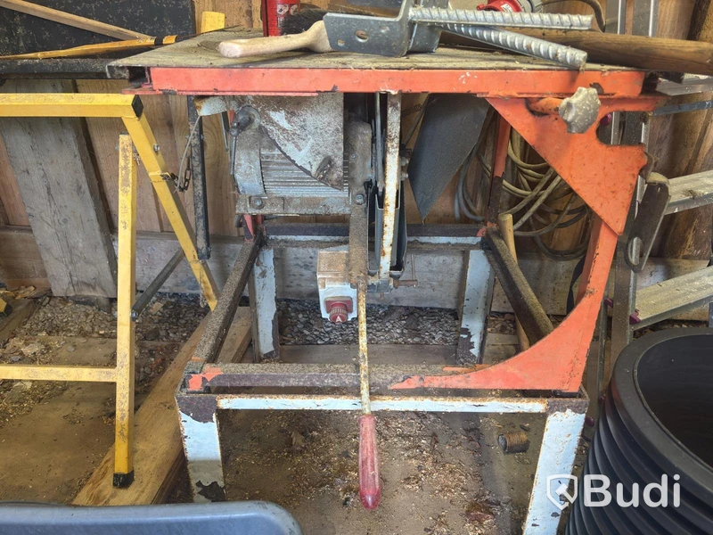 Wood splitter, log saw and table saw