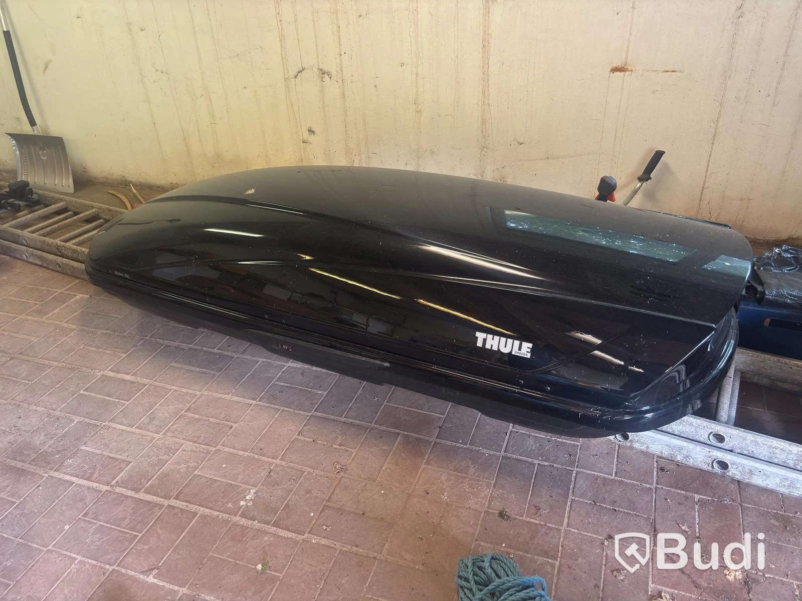 Thule Motion XXL roof box incl. roof bars