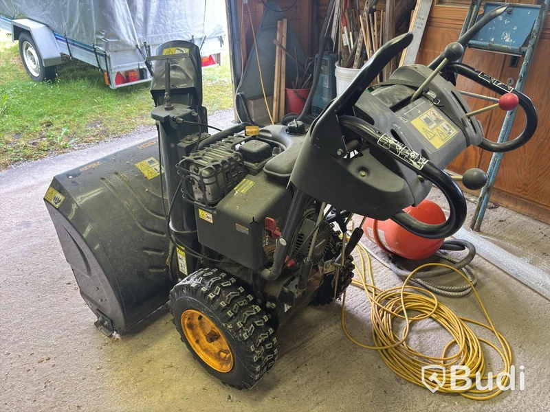 McCulloch Snow Blower, 76 cm