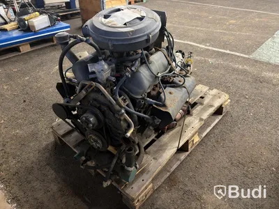 Ford V6 engine with gearbox