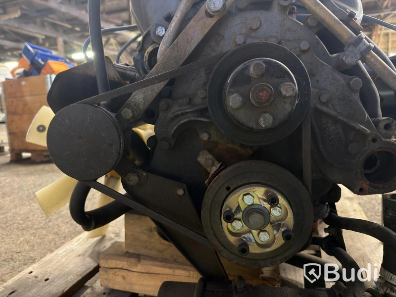 Ford V6 engine with gearbox