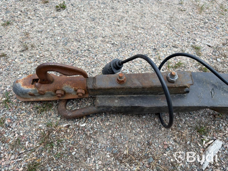 Maskintrailer – Boggie med ledad dragstång