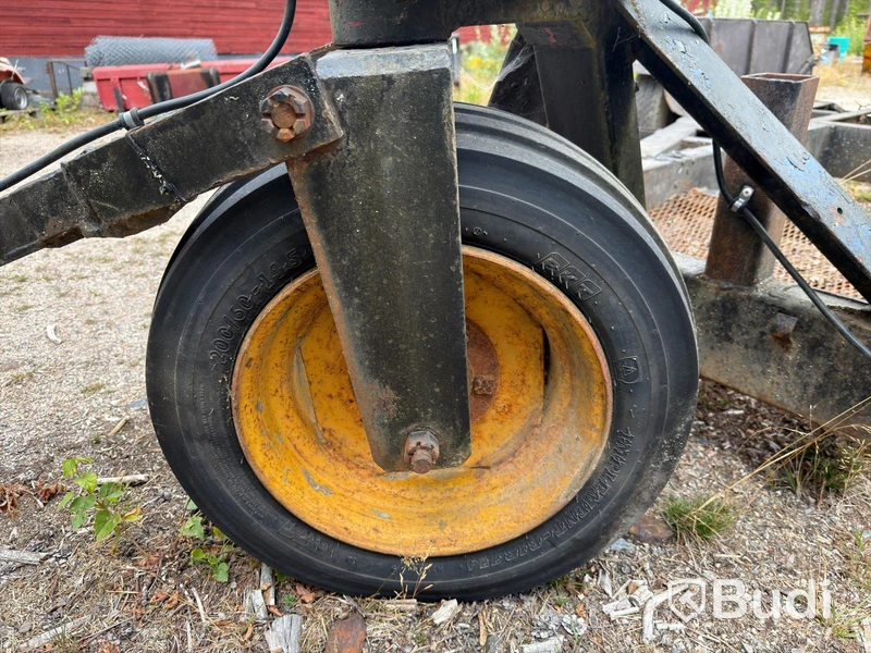 Maskintrailer – Boggie med ledad dragstång