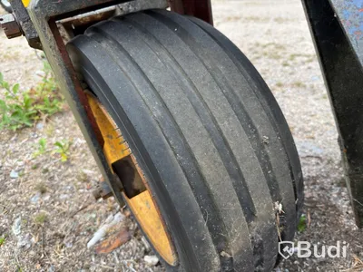 Maskintrailer – Boggie med ledad dragstång