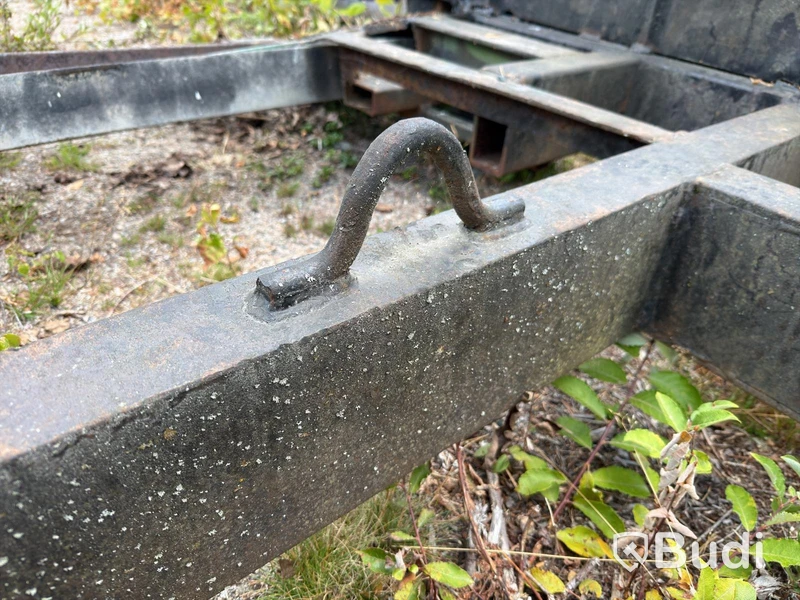Maskintrailer – Boggie med ledad dragstång