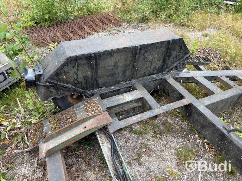 Maskintrailer – Boggie med ledad dragstång