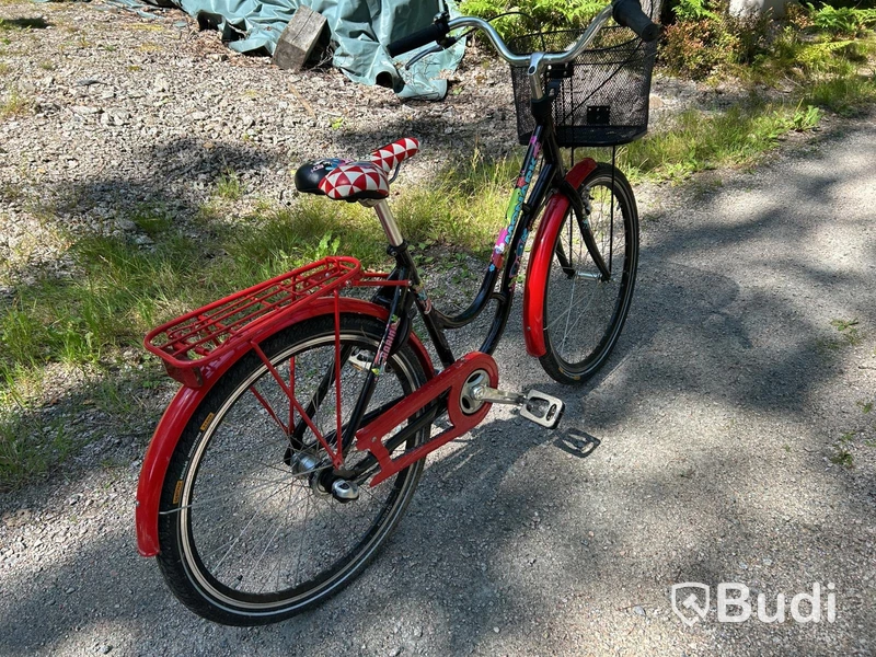 Cykel Monark, med korg och pakethållare